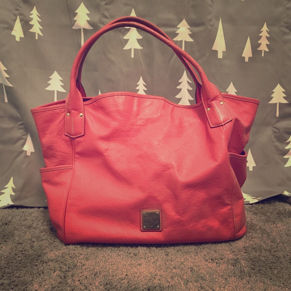 Dooney and Bourke pink shoulder bag